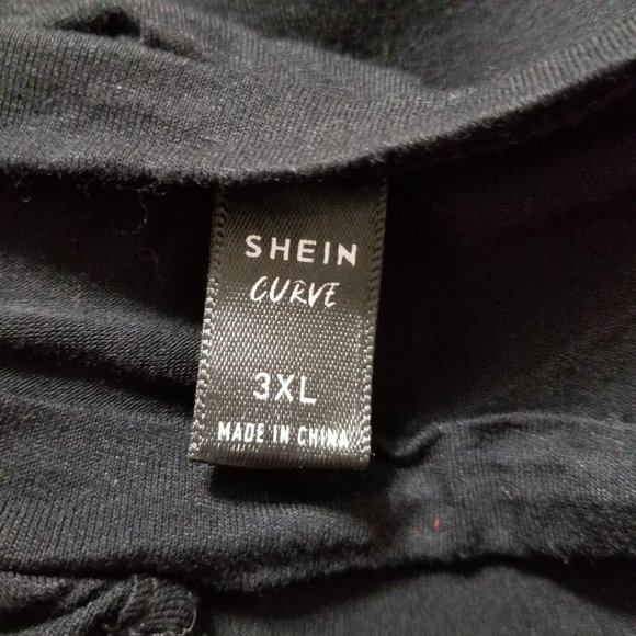 SHEIN Curve top 3XL twist front cropped open cutout keyhole front stretch - Picture 8 of 9